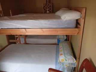 2 Literas de madera!! 4 colchones!!