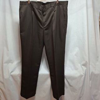 Pantalón de vestir negro corte clásico