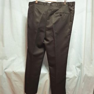 Pantalón de vestir negro corte clásico
