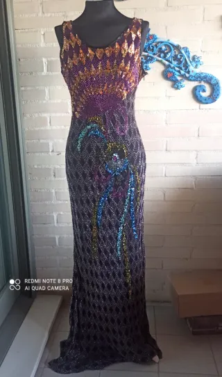 Vestido de noche lentejuelas y pedrería