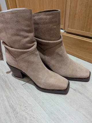 Botines Alma en Pena Beige serraje