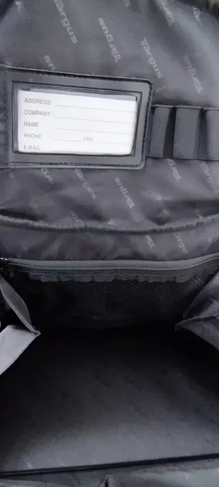 Mochila TARGUS para portátil hasta 19" como nueva.