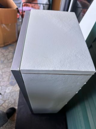 Mueble metálico y cristal Ikea