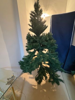 Pino artificial tupido  Mide 1,80