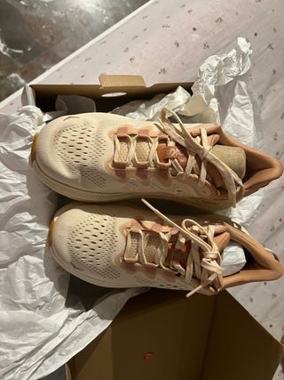 Zapatillas Hoka Kawana 2 Beige/Rosa