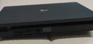 PS4 Slim Sony Nero