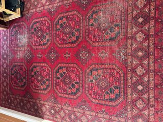 Alfombra de lana , hecho de mano antiguo.