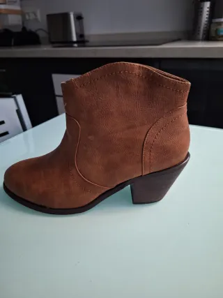 Botines marrones de tacón