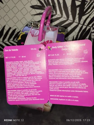 Cofre Divinas con colonia y gel purpurina