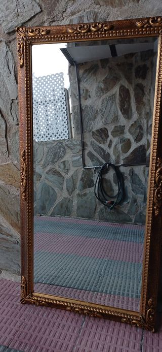 Espejo vintage ornamental acabado en oro