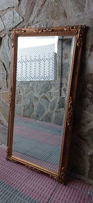 Espejo vintage ornamental acabado en oro