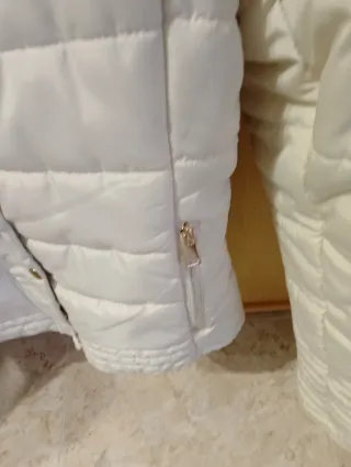 Chaqueta acolchada blanca