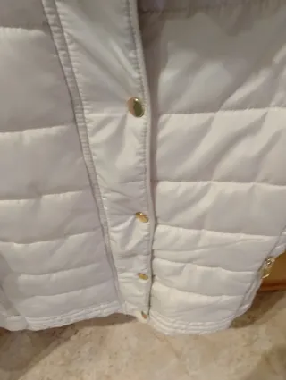 Chaqueta acolchada blanca