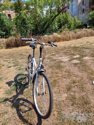 Bicicleta B'Twin Blanca