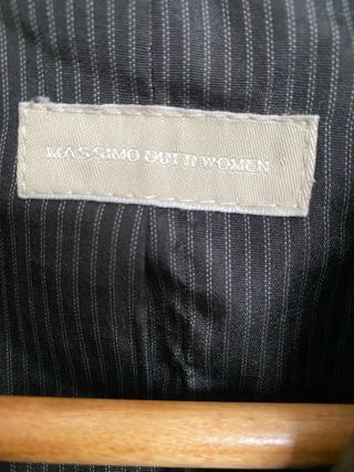 Chaqueta de piel negra