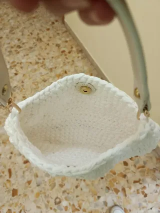 Borsetta fatta a mano bianca