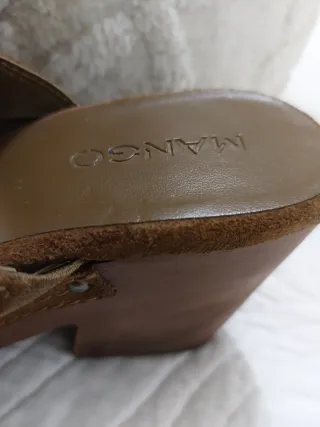 Sandalias Mango de piel tacón madera