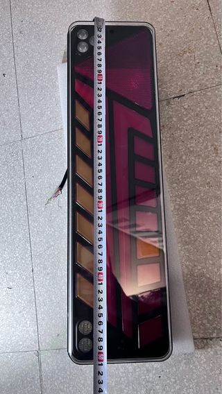 Piloto trasero izquierdo grande tamaño