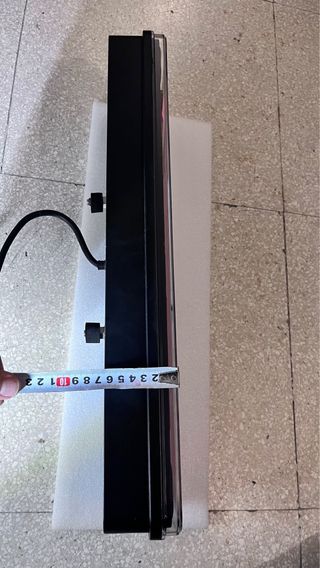 Piloto trasero izquierdo grande tamaño