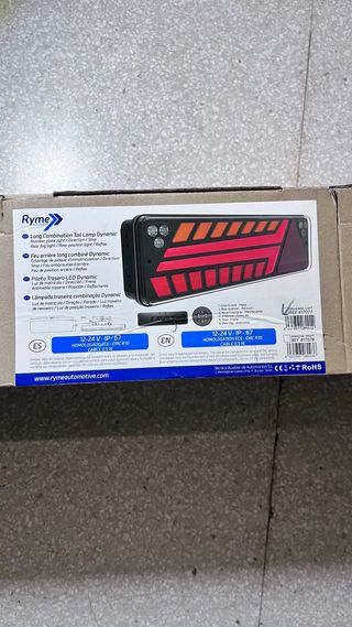 Piloto trasero izquierdo grande tamaño