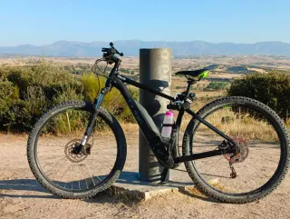 Bicicleta eléctrica e-mtb Cube Acid Hybrid One 500