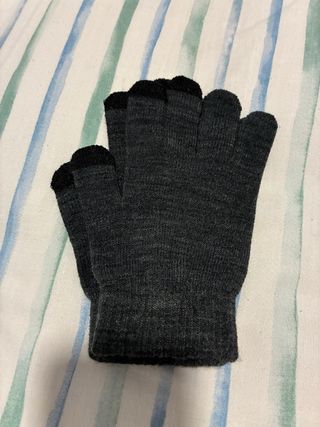 Guantes grises infantiles