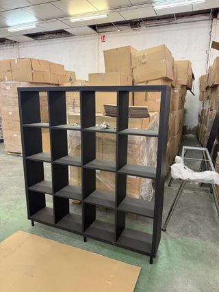 Estantería Kallax Ikea 147x147 negro-marrón