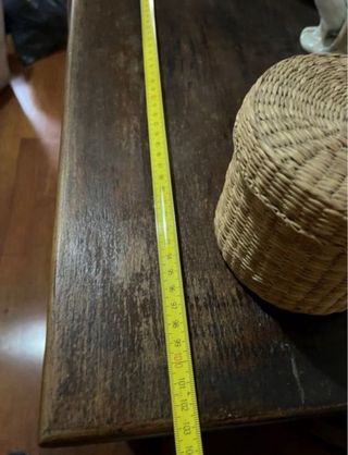 Aparador antiguo de madera tallada