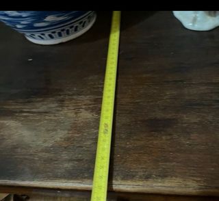 Aparador antiguo de madera tallada