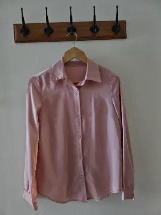 Camisas de seda rosa y verde
