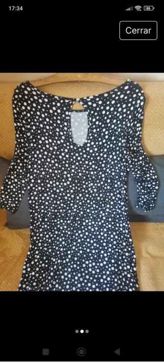Vestido de lunares negro y blanco