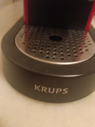 Cafetera Nespresso Krups citiz Roja