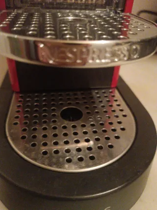 Cafetera Nespresso Krups citiz Roja