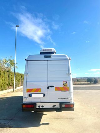 Mercedes Benz Vario 813d