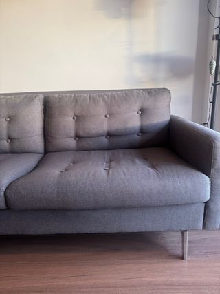 Sofá Maisons du Monde gris tela