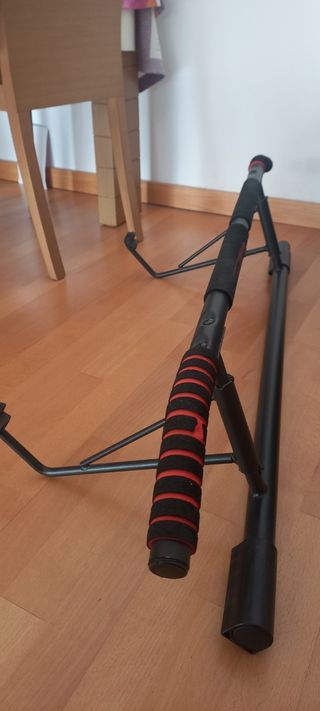 Barra de dominadas para puerta