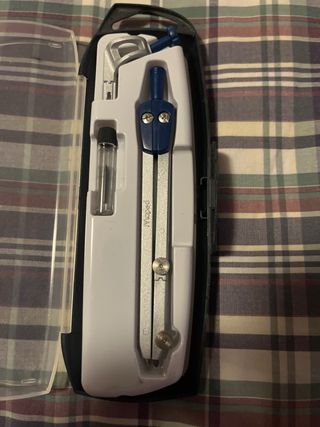 Compás de precisión Maped