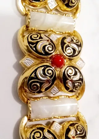 Pulsera Toledo Damasquinado Oro, nácar, Coral.