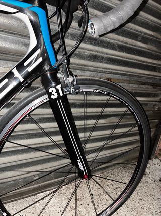 Bicicleta Cube Agree Carbono