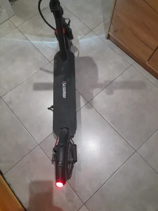 Patinete Eléctrico con Bolsa Negra