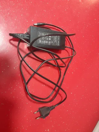 Patinete Eléctrico con Bolsa Negra