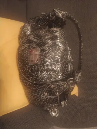 Bolso Guy larocheNegro y Plateado