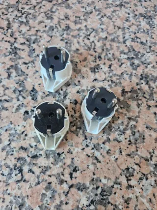 3 Clavijas Bipolares Schuko