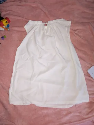 Camisa blanca sin mangas