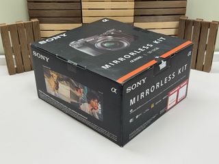 NUEVA!! Sony a6100
