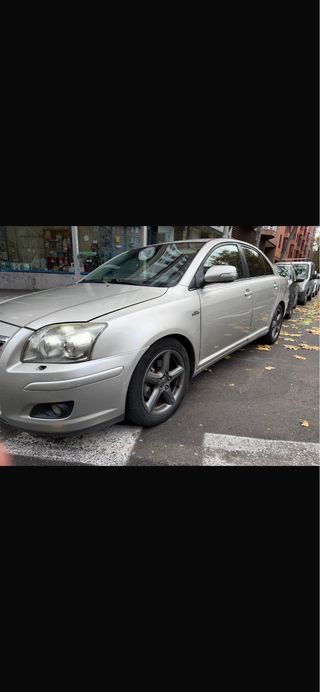 toyota avensis