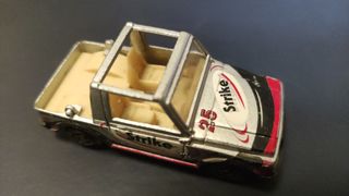 Rara Suzuki Santana Samurai Jimny SJ413Q Strike