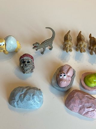 Piccoli dinosauri giocattoli da collezione
