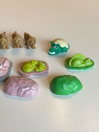 Piccoli dinosauri giocattoli da collezione