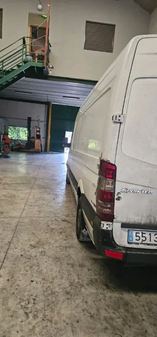 Mercedes-Benz Sprinter 2012